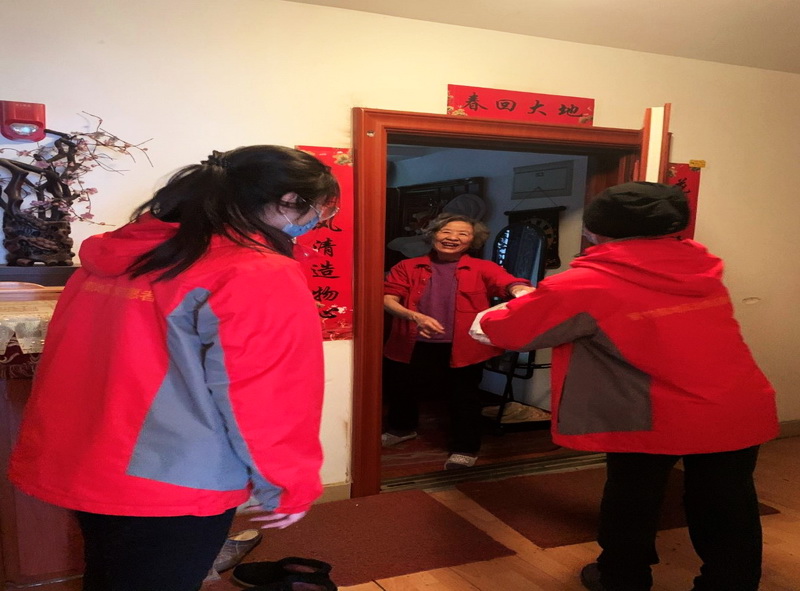 “移動居委會”一月解決居民訴求近千件